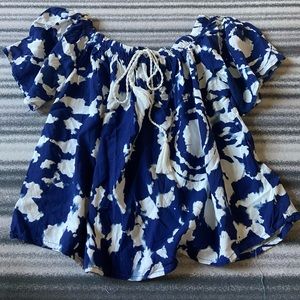 blue and white flowy top